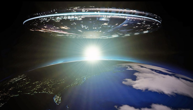 gettyimages-641681328-ufo-alien-space-spaceship-awesome-1120-1